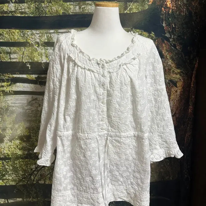 [BUNJANG] Vintage Floral Embroidered White Lace Blouse / 빈티지 꽃자수 화이트 레이스 블라우스 모리 모리걸 아오이유우