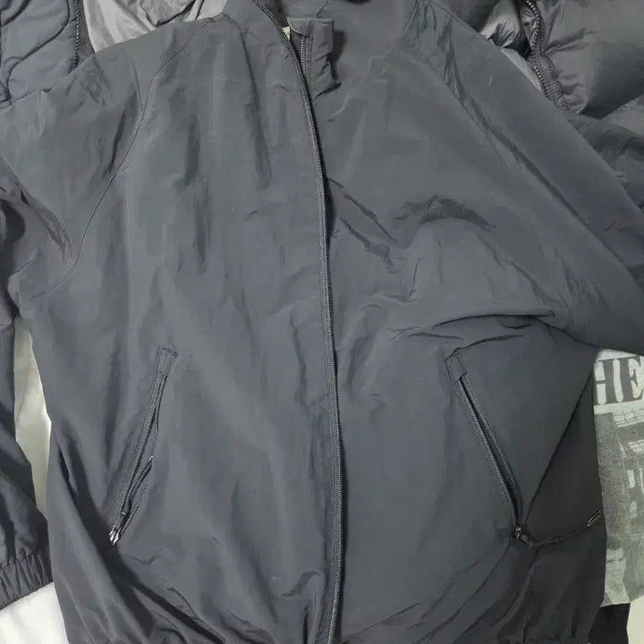 [BUNJANG] Thomasmore Black Windbreaker Jacket Size M / 토마스모어 블랙 바람막이 자켓 m 사이즈