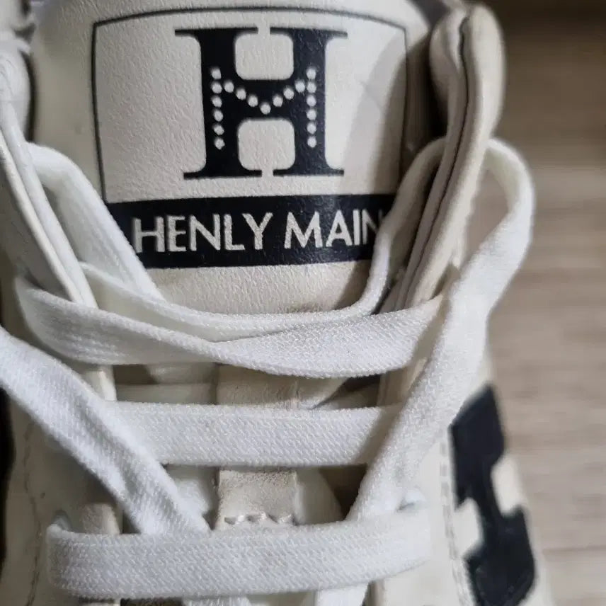 [BUNJANG] Henry Main White Leather Sneakers / 헨리메인 흰색 가죽스니커즈 운동화 260