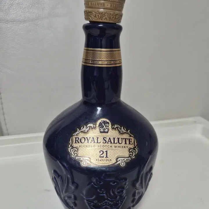 [BUNJANG] Johnnie Walker King George V, Royal Salute 21, Blue Label Empty Bottles Bundle / 조니워커 킹 조지 5세 위스키 공병외