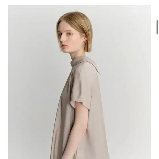 [SOLD OUT] 이아 블라우스 eaah LYLA FLARE BLOUSE 블라우스