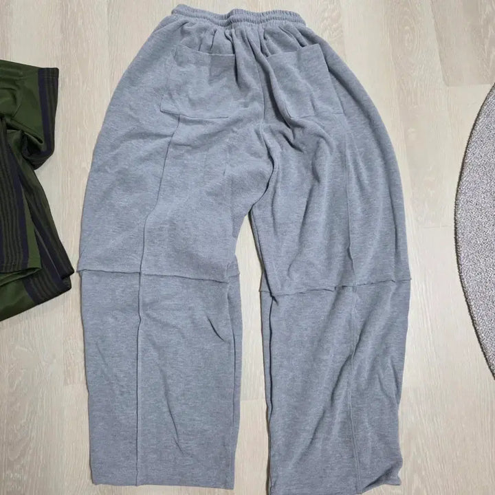 [BUNJANG] Poker Face Track Pants Size 46 / 포커페이스 트랙 팬츠 46사이즈