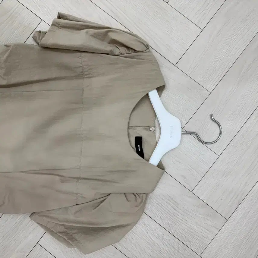 [BUNJANG] ETMONT Side Shirring Long Dress (Beige, S) / 에트몽 사이드 셔링 원피스(베이지,s사이즈)