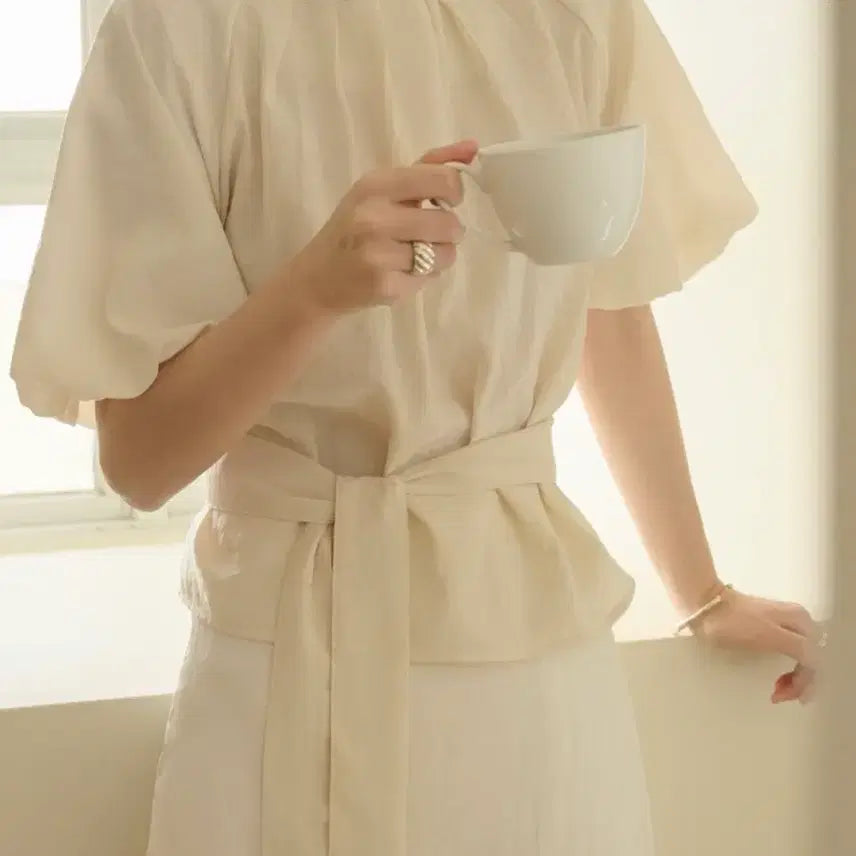 [BUNJANG] How To Love Me Cream Short Sleeve Blouse / 하우투러브미 블라우스