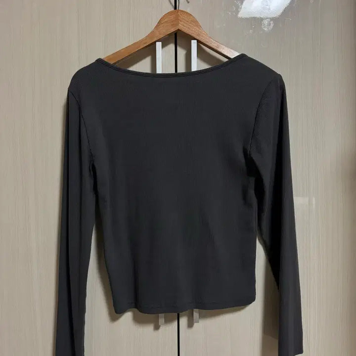[BUNJANG] Giordano U-Neck Long Sleeve T-Shirt Charcoal M / 지오다노 U넥 긴팔티