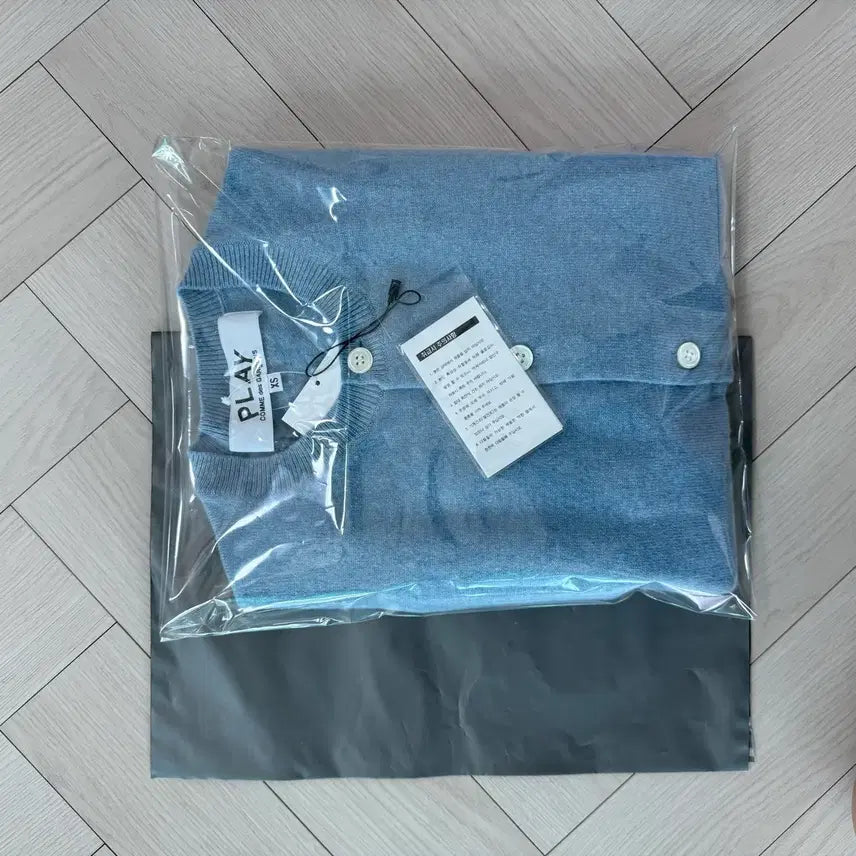 [BUNJANG] Comme des Garçons Cardigan Pastel Blue XS / 꼼데가르송 가디건(파스텔블루,xs)새상품