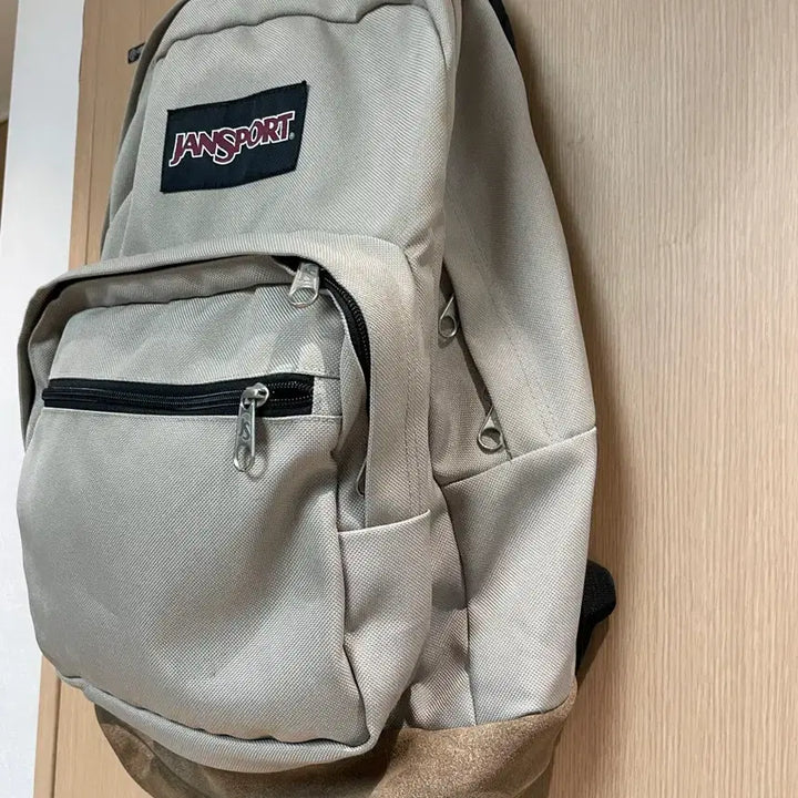[SOLD OUT] 잔스포츠 슈퍼브레이크 플러스 베이지 백팩