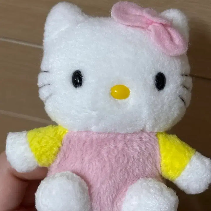[BUNJANG] Vintage Hello Kitty Plush Doll / 고전키티인형