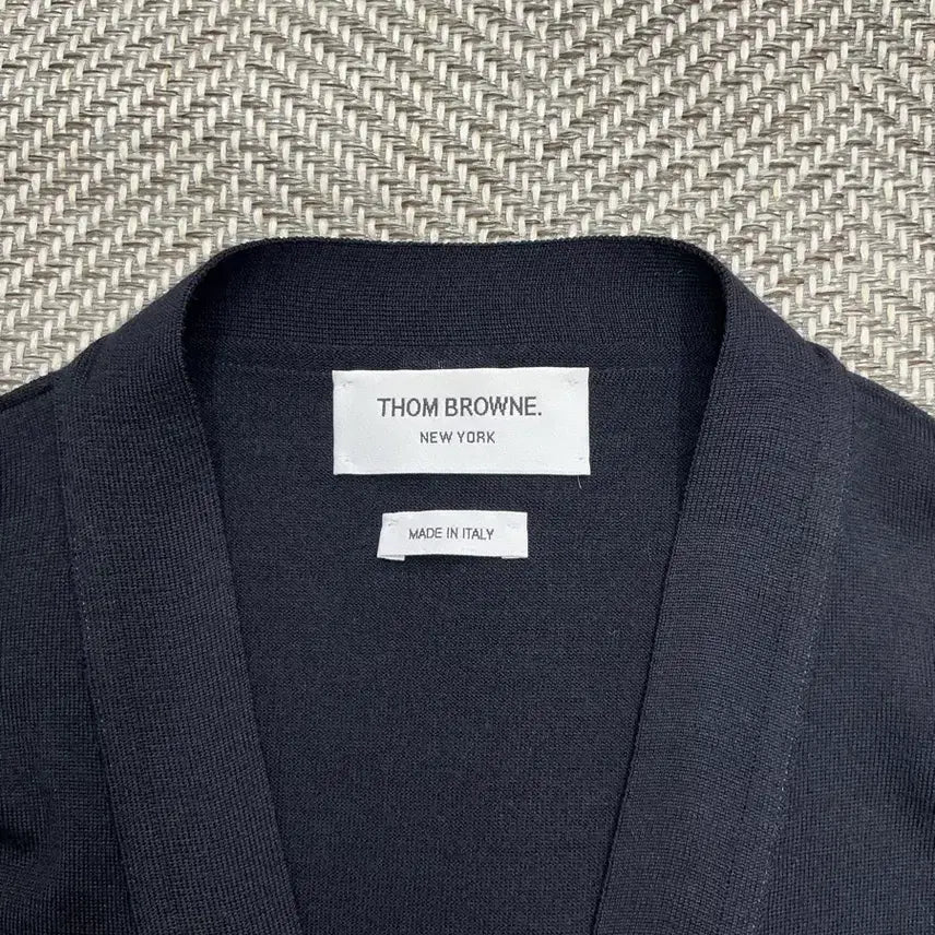 [BUNJANG] Thom Browne Striped Armband Merino Wool Cardigan Navy / [S급/25ss] 톰브라운 사선완장 메리노울 네이비 가디건 3
