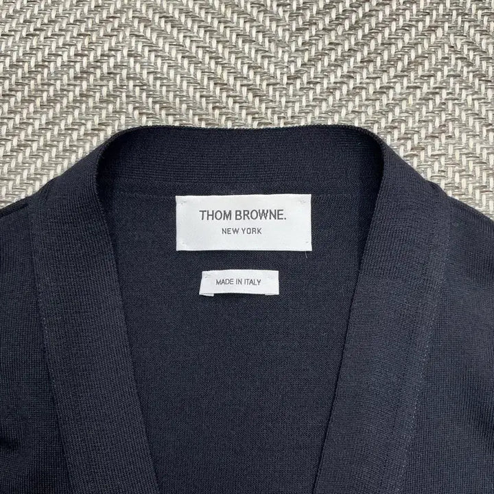 [BUNJANG] Thom Browne Striped Armband Merino Wool Cardigan Navy / [S급/25ss] 톰브라운 사선완장 메리노울 네이비 가디건 3