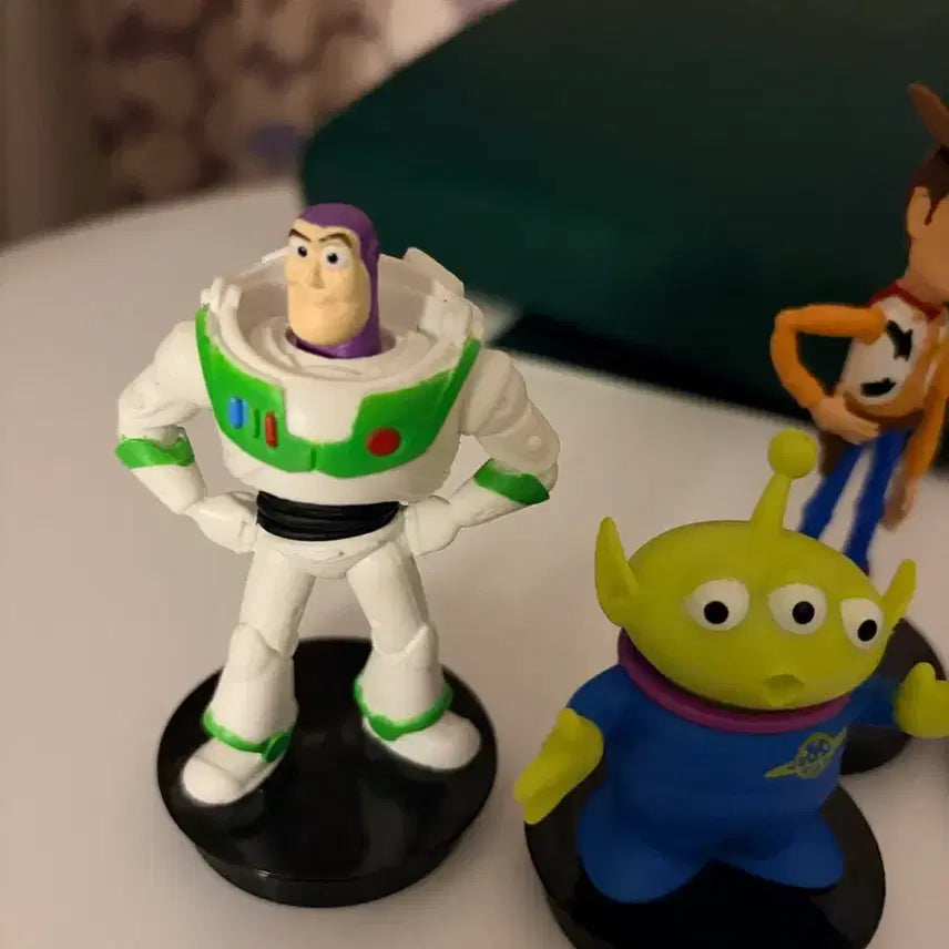 [BUNJANG] Toy Story Character Figure Set (Woody, Buzz, Bo Peep, Alien) / 토이스토리 피규어 우디/버즈/보핍/외계인