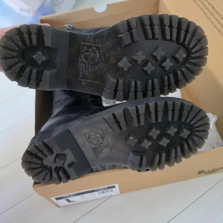 [BUNJANG] Dr. Martens 1B60 Bex PISA Boots / 닥터마틴 1B60 Bex PISA