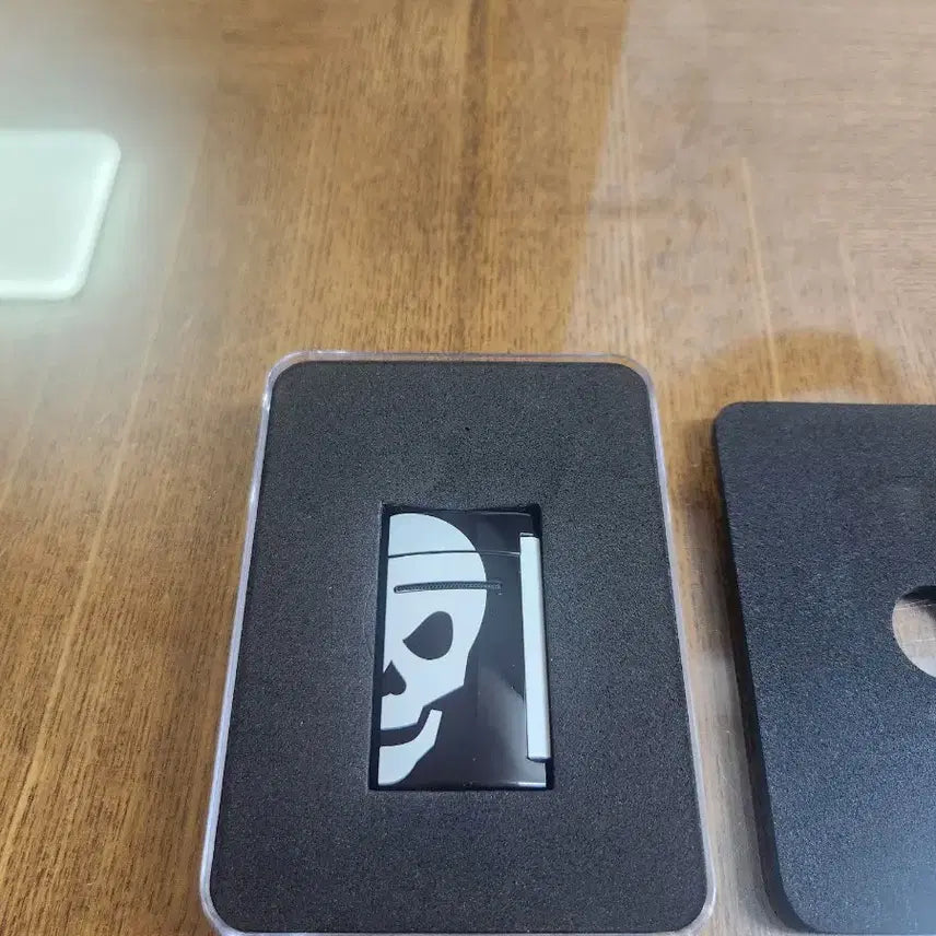 [BUNJANG] Dupont MiniJet White Skull Turbo Lighter / [새상품]듀퐁 미니젯 화이트 스컬 터보 라이터