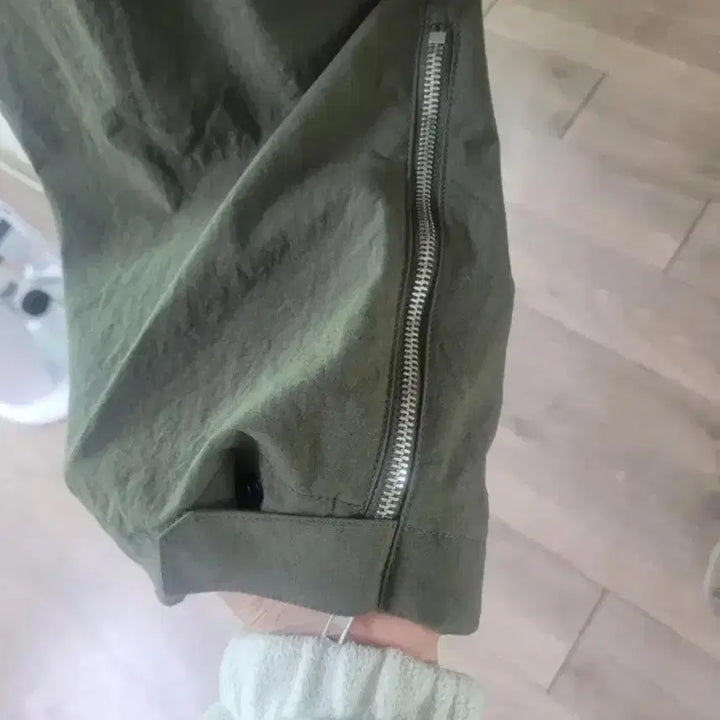 [BUNJANG] Juun.J Khaki Cargo Training Pants / 준지 바지 팝니다
