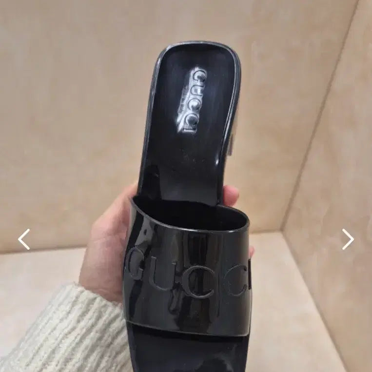 [BUNJANG] Gucci Rubber Slide Sandals Black / 구찌 러버 슬라이드 샌들 블랙