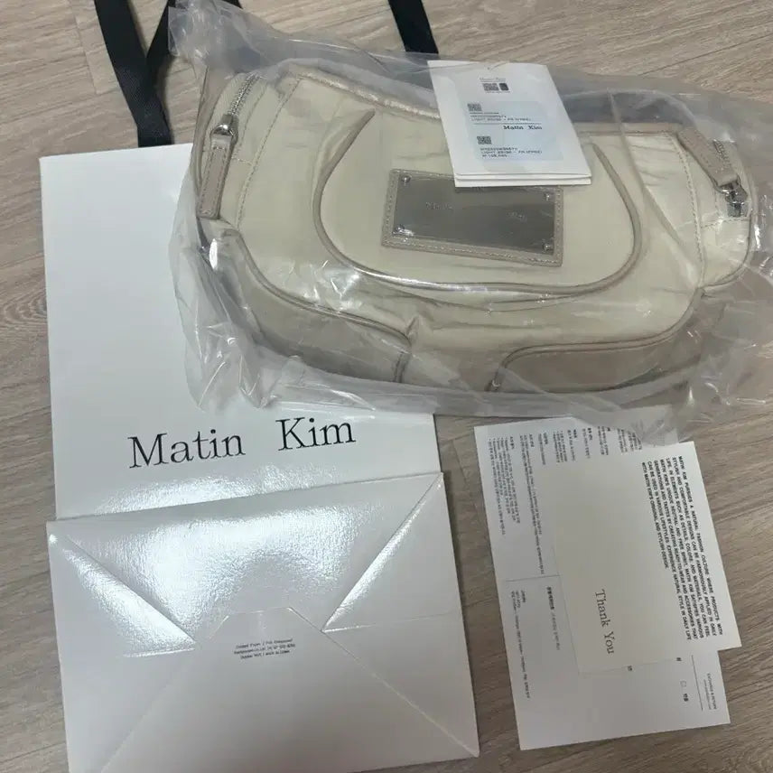 [BUNJANG] Matinkim Madeleine Round Bag Light Beige (Sealed) / (미개봉) 마뗑킴 마들렌 라운드 백 라이트 베이지