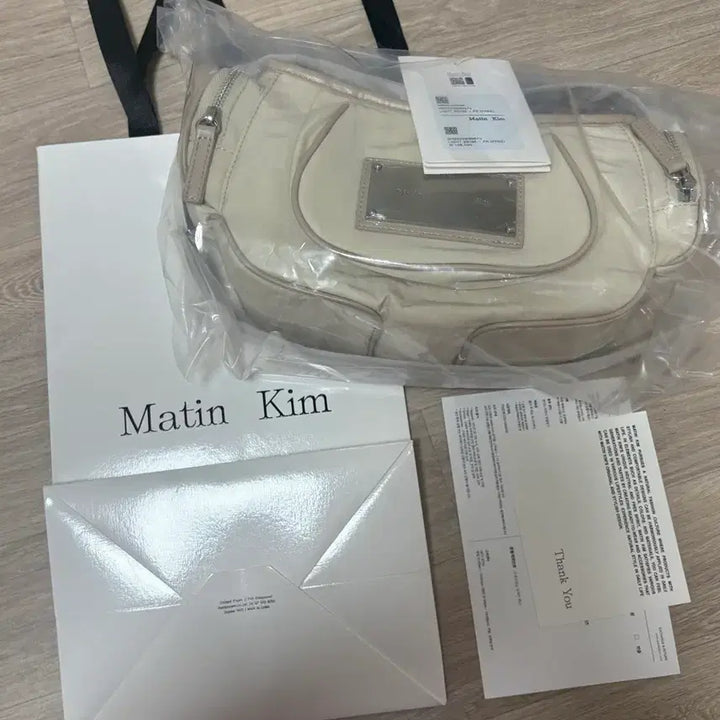 [BUNJANG] Matinkim Madeleine Round Bag Light Beige (Sealed) / (미개봉) 마뗑킴 마들렌 라운드 백 라이트 베이지