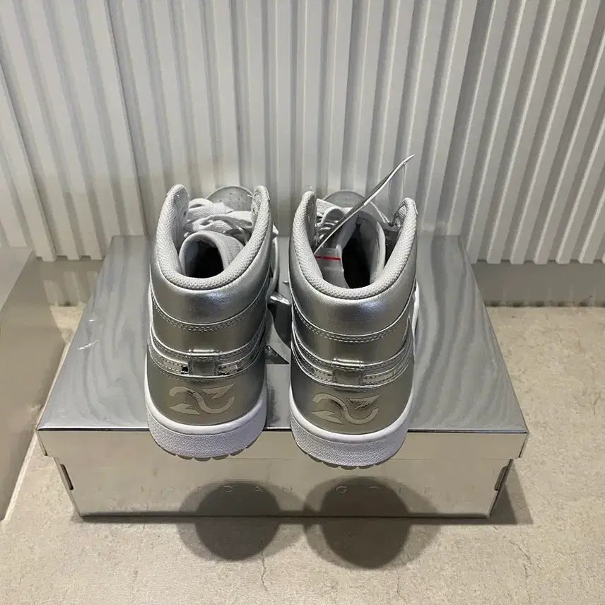 [BUNJANG] Jordan 1 High Golf NRG Metallic Silver Photon Dust Shoes (280mm) / (새상품) 조던 1 하이 골프 NRG 메탈릭 실버 포톤 더스트 280