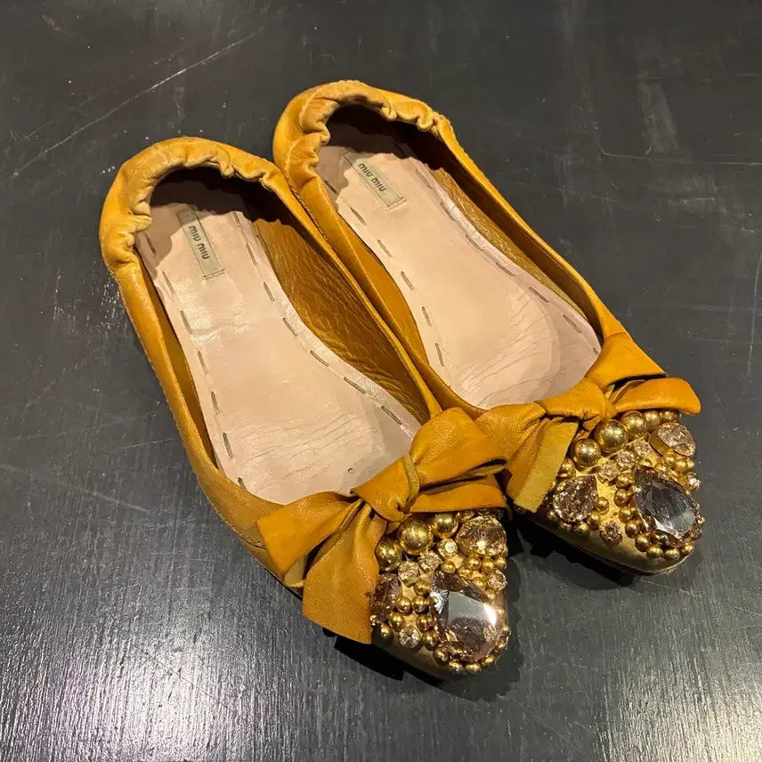 [BUNJANG] Miu Miu Cubic Flat Shoes / 36.5/235) 미우미우 큐빅 플랫슈즈
