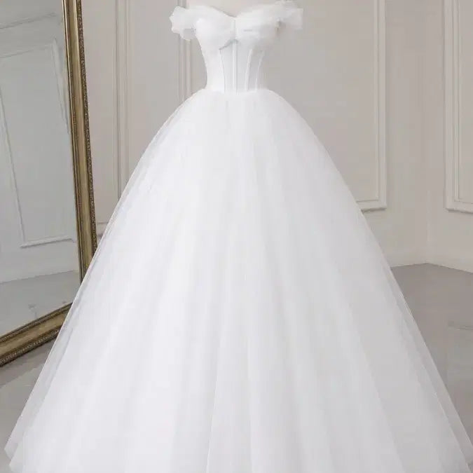 [BUNJANG] Cinderella Graduation Dress Rental / 졸업사진 인생샷 공주 웨딩드레스 속치마 대여