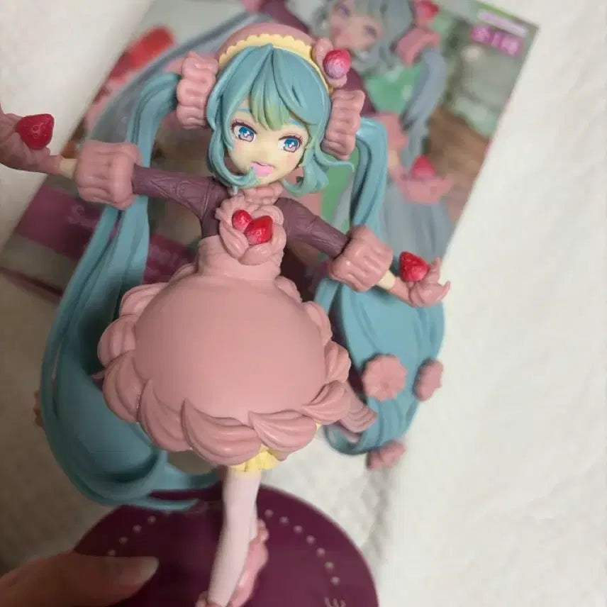 [BUNJANG] Hatsune Miku Shortcake Figure / 하츠네미쿠 쇼트케이크 피규어