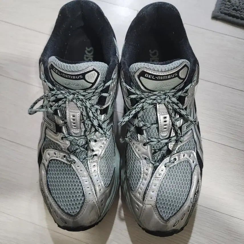 [BUNJANG] Asics Gel-Nimbus 10.1 Sneakers / 아식스 젤님버스 10.1 스니커즈 275
