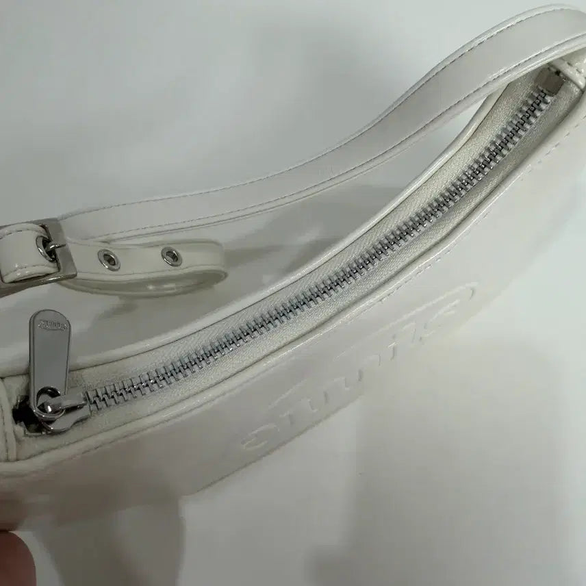 [BUNJANG] Emis Enamel Hobo Bag Ivory / emis 이미스 에나멜 호보백 아이보리