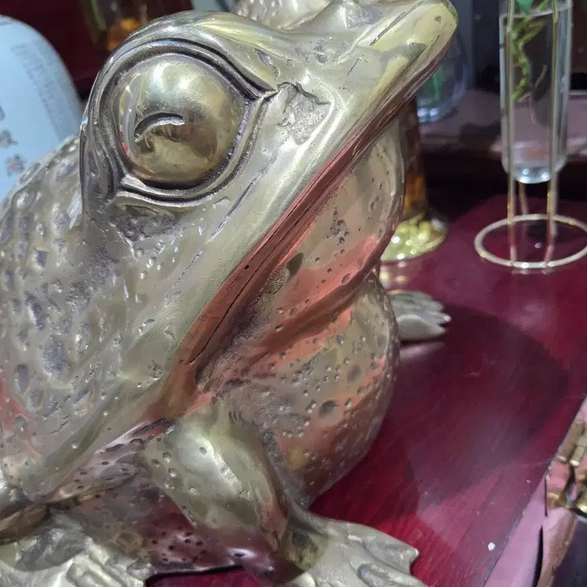 [BUNJANG] Large Brass Toad Sculpture - Feng Shui Interior Prop / 황동 대형 두꺼비 조각상 풍수 인테리어 소품(국산)