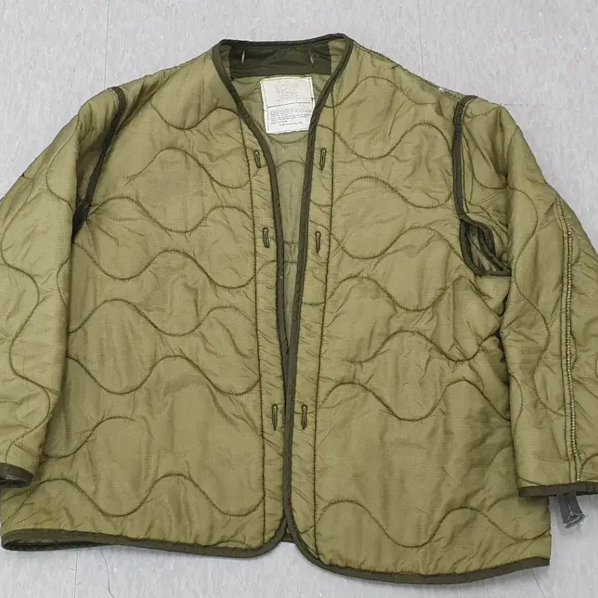 [BUNJANG] US Military M65 Field Jacket Medium Short / 미군 오리지널 m65 필드자켓 미디움숏 &
