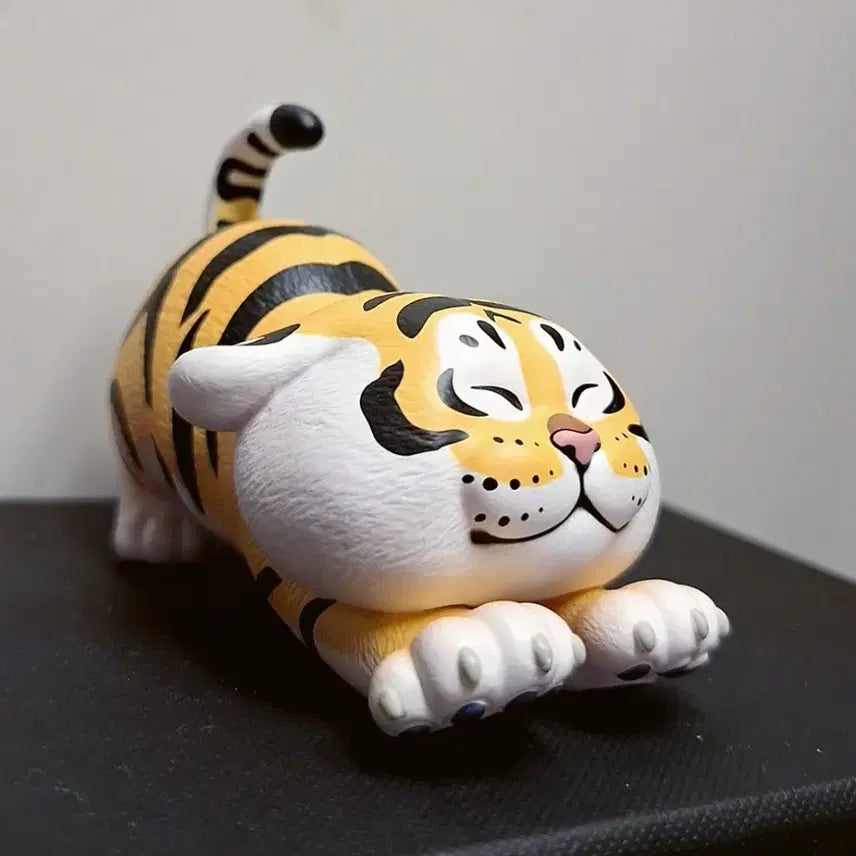 [BUNJANG] 52Toys Chubby Tiger Figure / 52Toys 뚱뚱호랑이 펫타이거 기지개