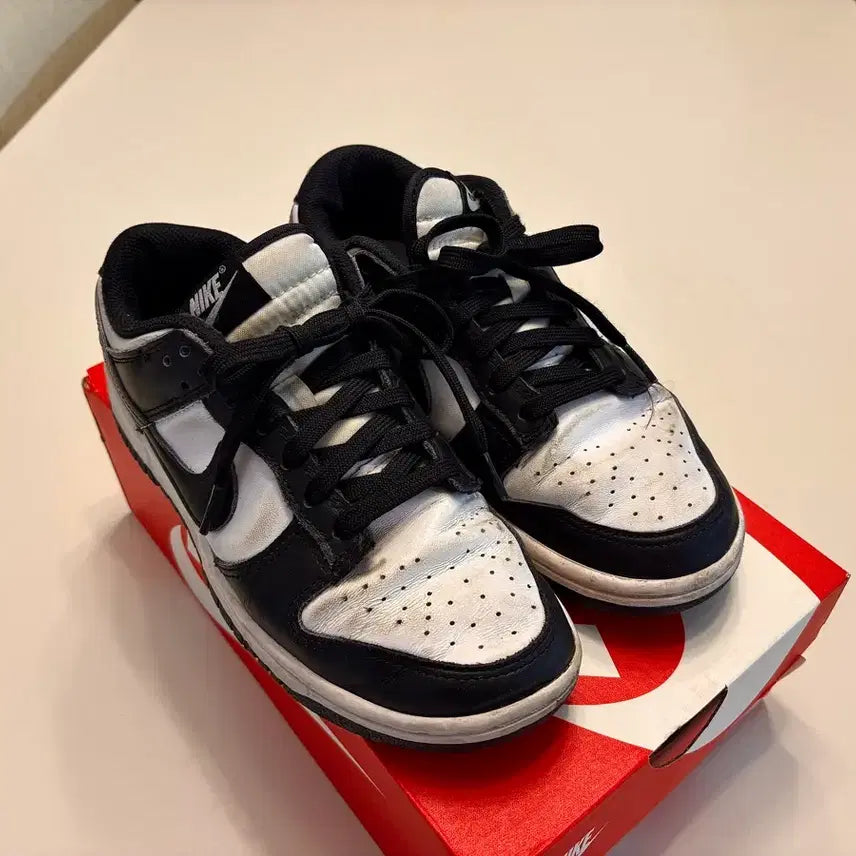 [BUNJANG] Nike Dunk Low "Orca" (240mm) / 나이키 덩크 로우 범고래 240