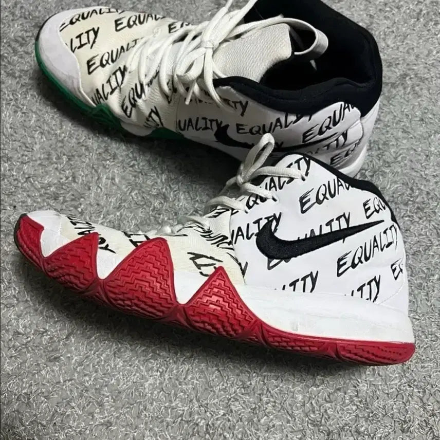 [BUNJANG] Nike Kyrie 4 Equality Basketball Shoes / 나이키 카이리4 EQUALITY 농구화