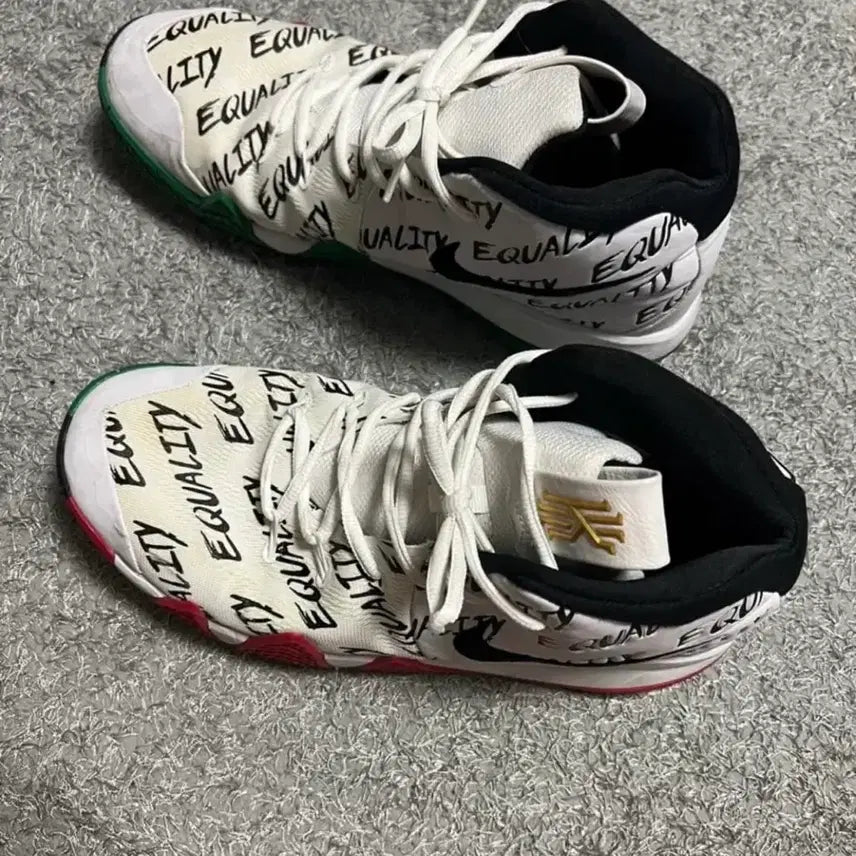 [BUNJANG] Nike Kyrie 4 Equality Basketball Shoes / 나이키 카이리4 EQUALITY 농구화