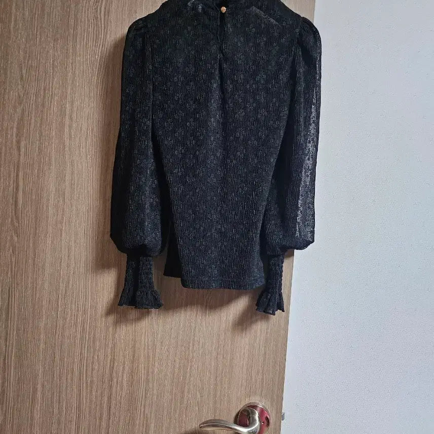 [BUNJANG] Egoist Lace Blouse / ㅣ에고이스트 레이스 블라우스ㅣ