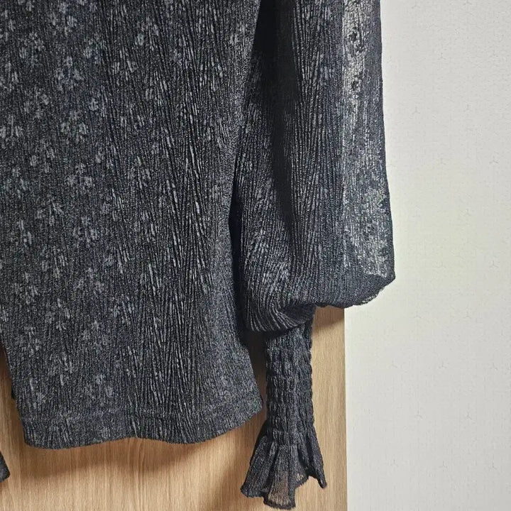 [BUNJANG] Egoist Lace Blouse / ㅣ에고이스트 레이스 블라우스ㅣ