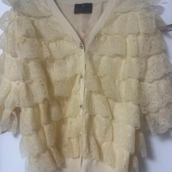 [BUNJANG] Lanvin Collection Ruffle Tiered Cardigan / 랑방컬렉션 펀칭 러플 티어드 가디건 프리(몰완판)