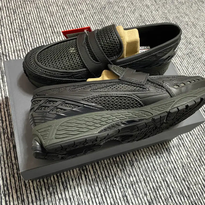 [BUNJANG] New Balance 1906L Black Top Phantom (260) Sneakers / 뉴발란스 1906L 블랙 탑 팬텀 (260)