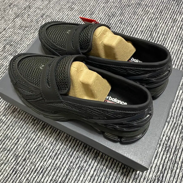 [BUNJANG] New Balance 1906L Black Top Phantom (260) Sneakers / 뉴발란스 1906L 블랙 탑 팬텀 (260)