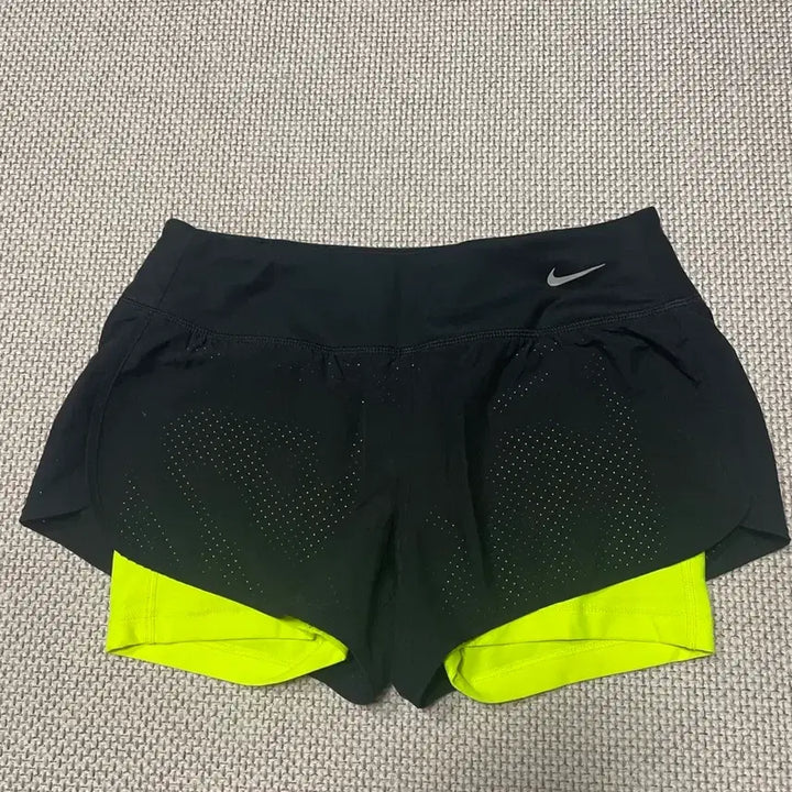 [BUNJANG] Nike Running Shorts - Men&