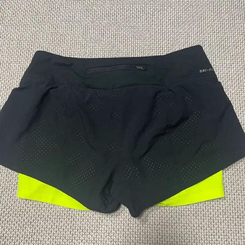 [BUNJANG] Nike Running Shorts - Men&