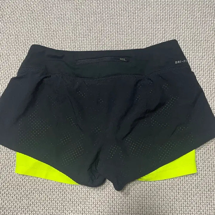 [BUNJANG] Nike Running Shorts - Men&