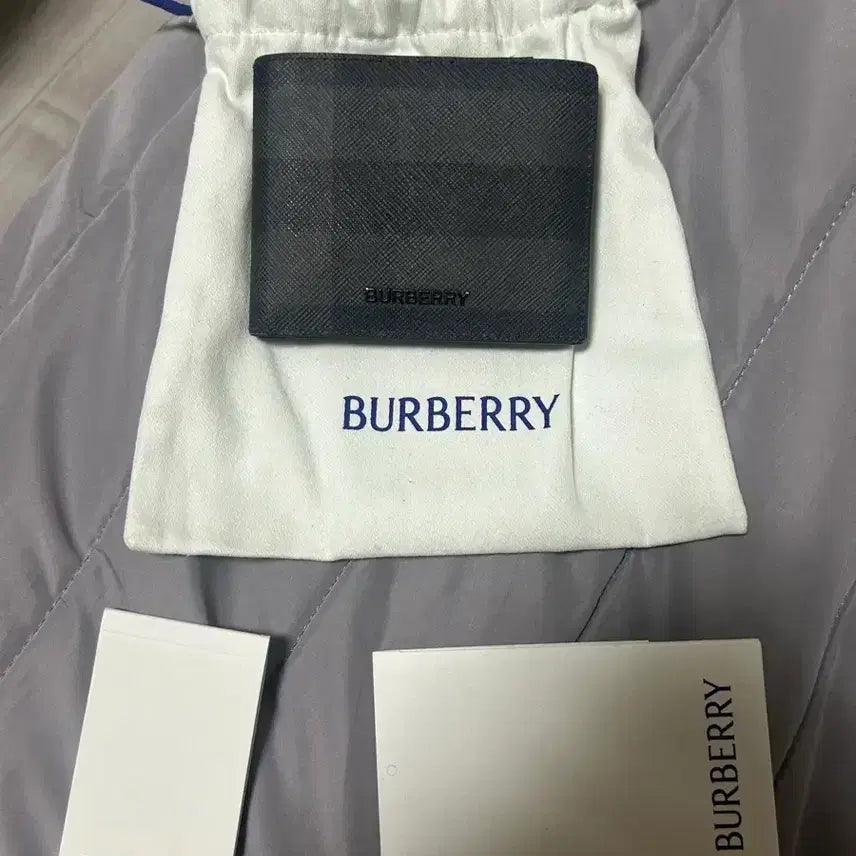 [BUNJANG] Burberry Check Slim Wallet Charcoal / 버버리 체크 슬림 반지갑 차콜