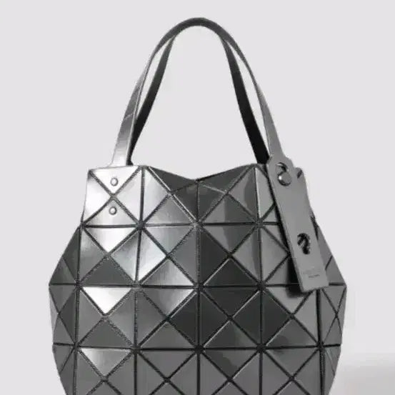 [BUNJANG] Bao Bao Carat Medium/Large Handbag / 정품 바오바오 캐럿 미디엄(라지) / 국내 백화점 정품/최종가격인하