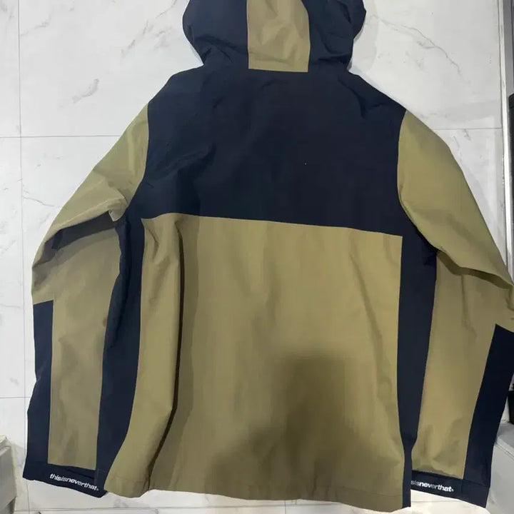 [BUNJANG] thisisneverthat Nylon Hooded Windbreaker Jacket / 디스이즈네버댓 나일론 후드 바람막이