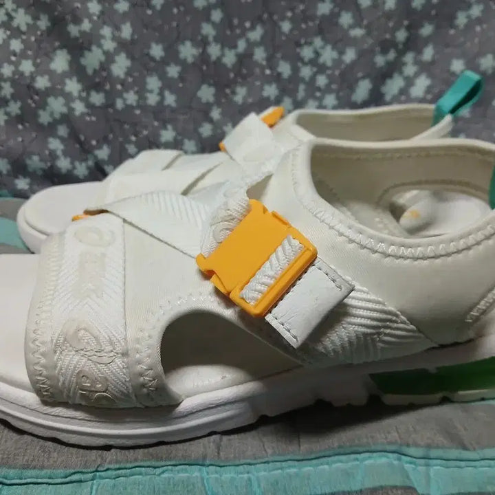[SOLD OUT] 아식스젤퀀텀샌들260