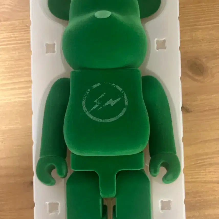 [BUNJANG] Fragment x Bearbrick 400% Velvet / 베어브릭 프라그먼트400 초급처