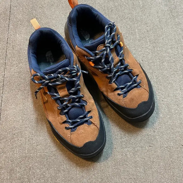 [BUNJANG] The North Face Tracker Hiking Shoes / 노스페이스 트래커 등산화 트래킹화