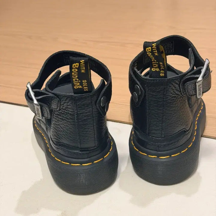 [BUNJANG] Dr. Martens Clarissa II Quad Buckle Strap Sandals UK3 / 닥터마틴 클라리사 II 쿼드 버클 스트랩 샌들 220-230 uk3
