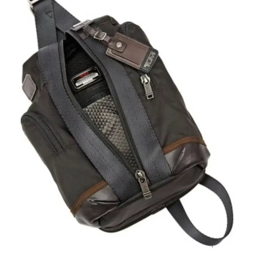 [BUNJANG] Tumi Alpha Bravo Monterey Sling Bag Black / 투미 알파 브라보 몬터레이 슬링백