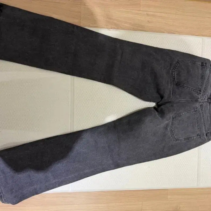 [BUNJANG] Brandy Melville Black Jeans / 브랜디멜빌 블랙진 j.galt Shanghai jeans